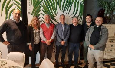 Bernarte mantuvo un encuentro con integrantes de la Universidad Fasta