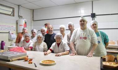 El intendente Bernarte visitó APRID