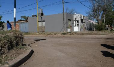 Quedó inaugurada la obra de cordón cuneta en barrio San Cayetano
