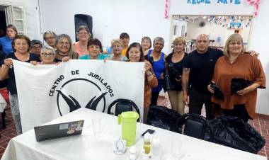 160 adultos mayores de la ciudad realizaron un viaje recreativo a Alta Gracia