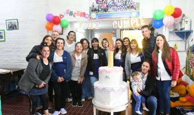 La Guardería Paula Albarracín de Sarmiento celebró su 43º Aniversario con un acto conmemorativo