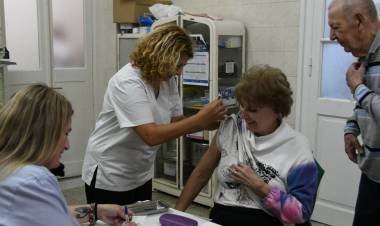 Se vacunaron 800 personas en ‘La Noche de las Vacunas’