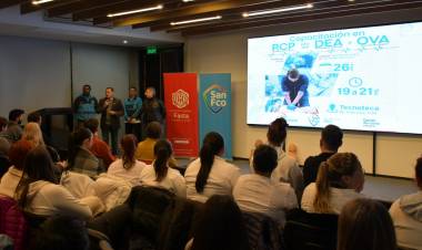 El municipio firmó un convenio clave para fortalecer la formación en primeros auxilios