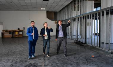 Bernarte supervisó los avances de la obra en el ex edificio del Banco Córdoba