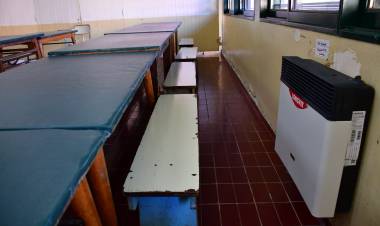 San Francisco: la Municipalidad asegura aulas climatizadas y seguras en la Escuela 2 de Abril