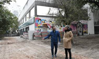 Comenzó la remodelación de Plaza Italia para completar el nuevo Centro Cívico