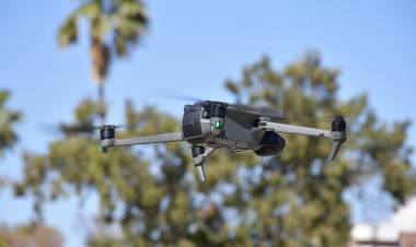 La Municipalidad impulsa la creación de un centro de capacitación de pilotos de drones para fortalecer el empleo y la innovación tecnológica