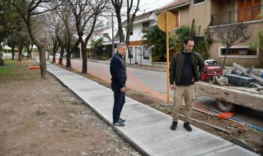 Ciudad inclusiva: municipio continúa con la reparación y construcción de nuevas veredas en espacios verdes