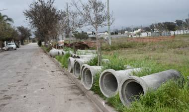 Comenzó la refuncionalización del sistema de drenaje pluvial en barrio Corradi