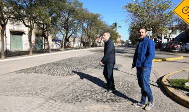 Finalizaron los trabajos de reparación del adoquinado frente a la Terminal de Ómnibus
