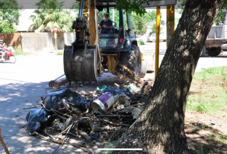 El municipio intensifica las tareas para erradicar los minibasurales