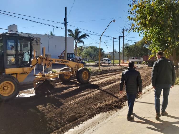 Avanza la pavimentación en Barrio Independencia