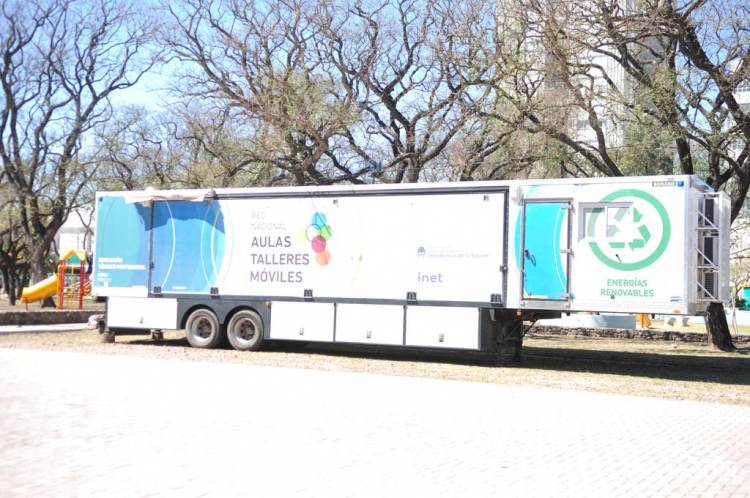 Aula Taller instalada en el centro Cívico capacitará sobre Energías Renovables