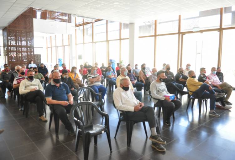 García Aresca entregó subsidios a instituciones deportivas de la ciudad