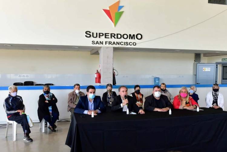Vuelve el ciclo recreativo para adultos mayores Domingos Diferentes