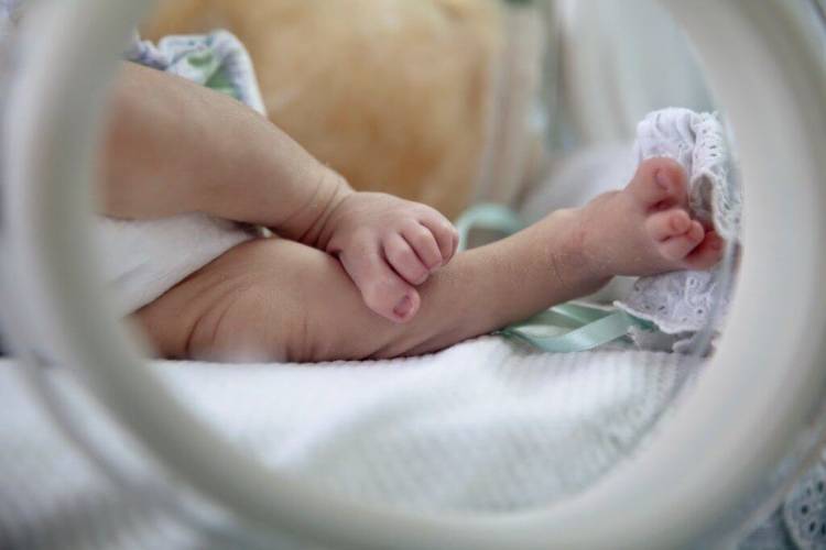 Córdoba logró disminuir casi medio punto la tasa de mortalidad infantil