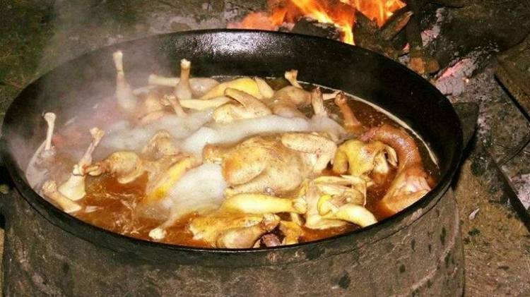 Confirman para semana santa el festival de la gallina hervida de Luyaba