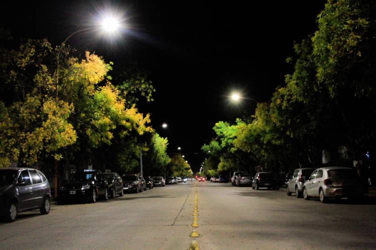 Luces led: un tercio de las 2.000 luces compradas ya fueron instalada