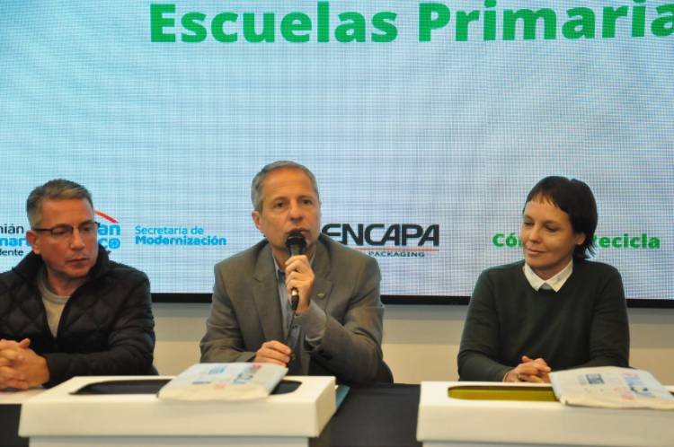 Se presentaron los “Puntos Verdes en establecimientos educativos”