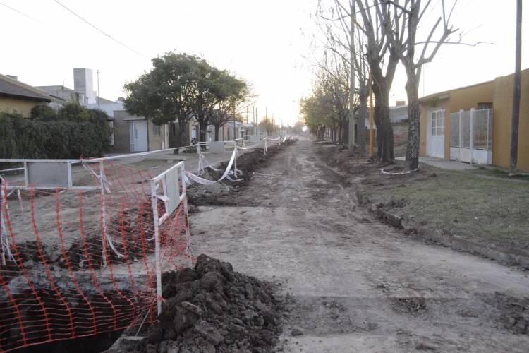 Desagües cloacales en sector sur de la ciudad: Bernarte brindó detalles de la obra a los vecinos