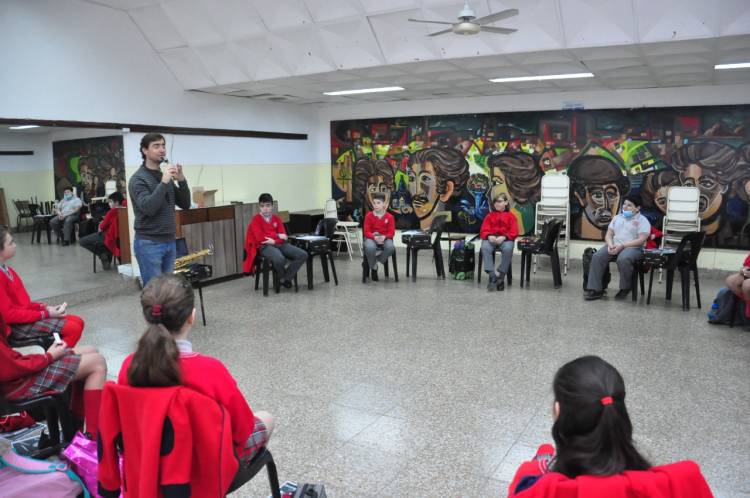 La Banda Municipal Infanto-Juvenil llega a las escuelas