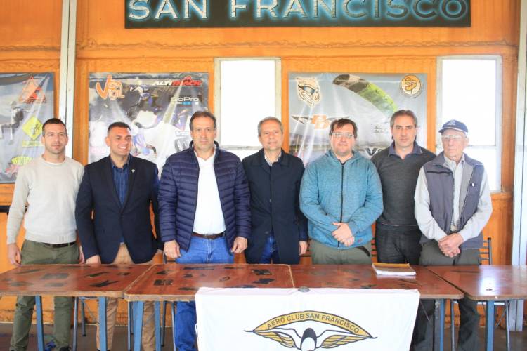 Se anunciaron actividades por el 90º aniversario del Aero Club San Francisco