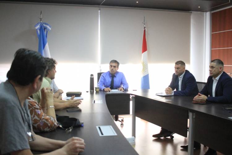 Barrio Sarmiento: vecinos se reunieron con autoridades para reforzar la seguridad