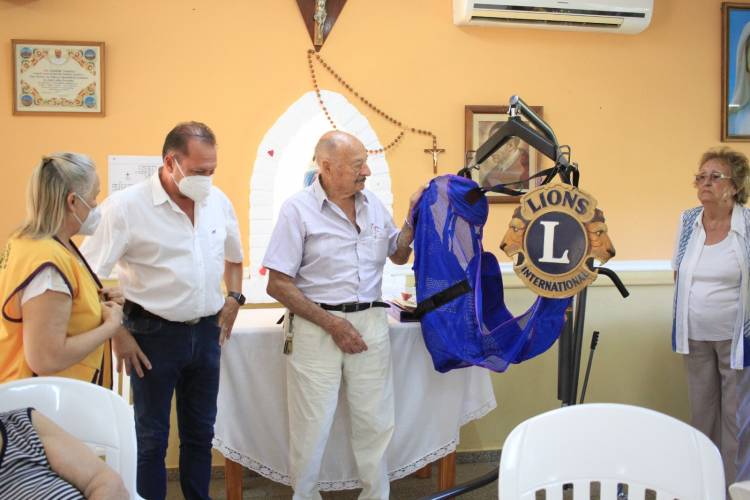 El Club de Leones entregó nuevo equipamiento para el Hogar Dielh de Sienra