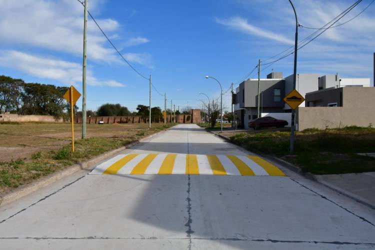 Obra de pavimento: se habilitó el tránsito en calle México entre Av. Primeros Colonizadores y calle Vélez Sarsfield