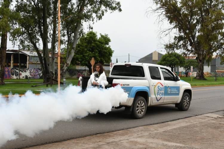 Se realizaron fumigaciones espaciales en diferentes zonas de la ciudad