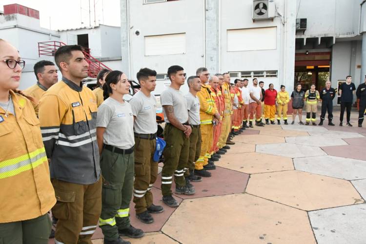 Bernarte reconoció a quienes colaboraron tras el temporal