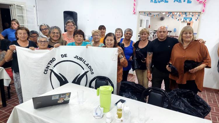 160 adultos mayores de la ciudad realizaron un viaje recreativo a Alta Gracia