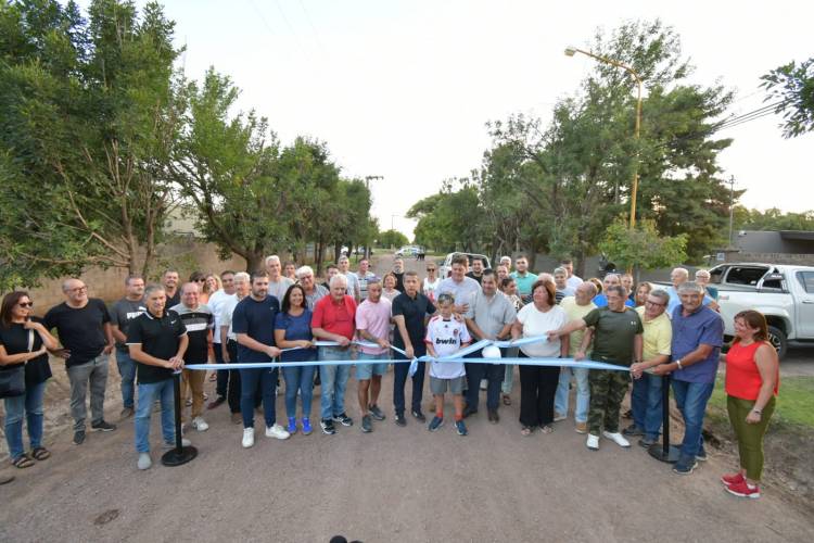 Bernarte inauguró la red colectora de líquidos cloacales de barrio Las Rosas