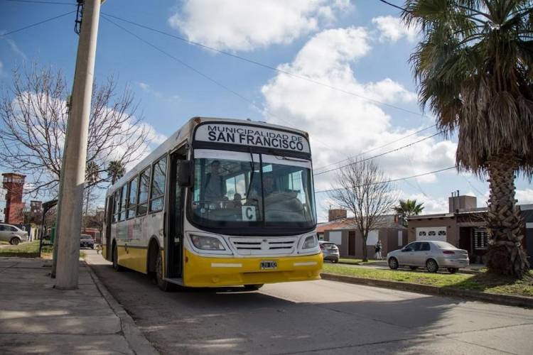 El municipio asesorará para tramitar los distintos boletos cordobeses de transporte urbano