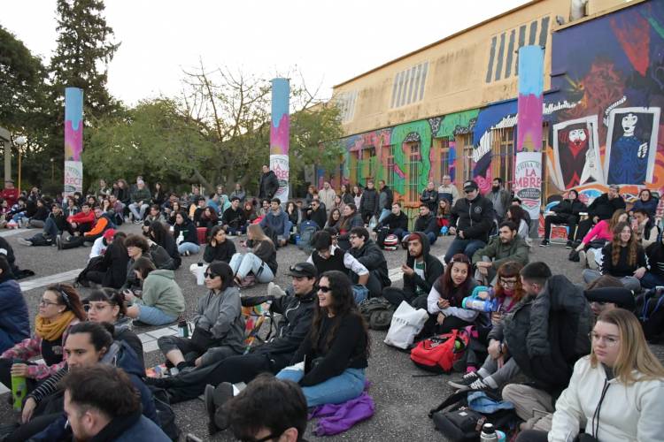 Comienza la 10° edición del ‘Llenate el Mate de Rock’