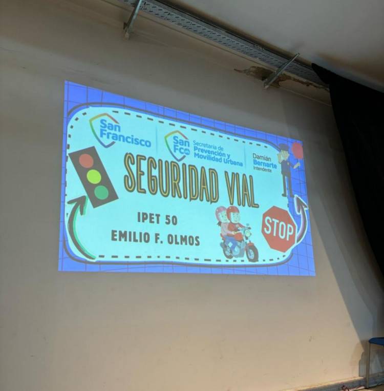 Se realizó el segundo encuentro del Ciclo de conversatorio sobre seguridad vial en el IPET 50