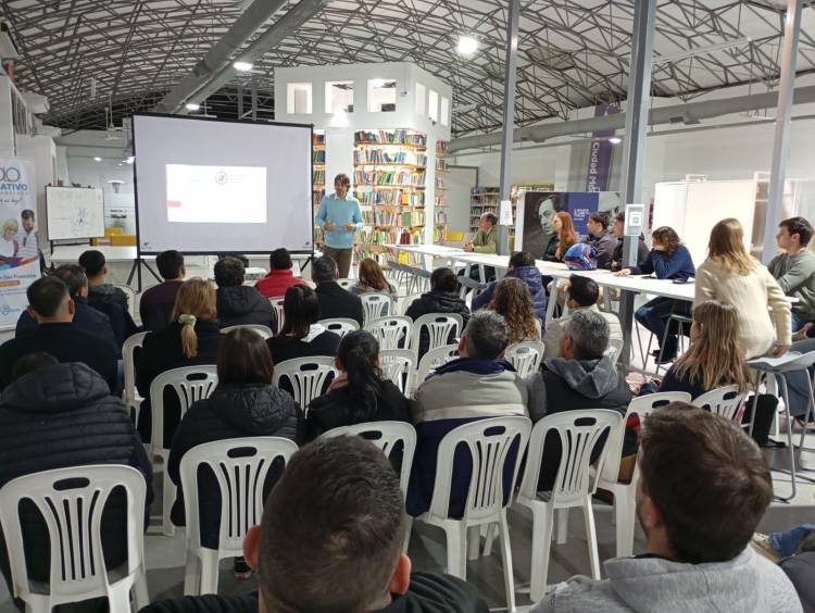 Última clase del Taller de Entrenamiento en Gestión de Personas: “Los Desafíos en la Gestión de Equipos”