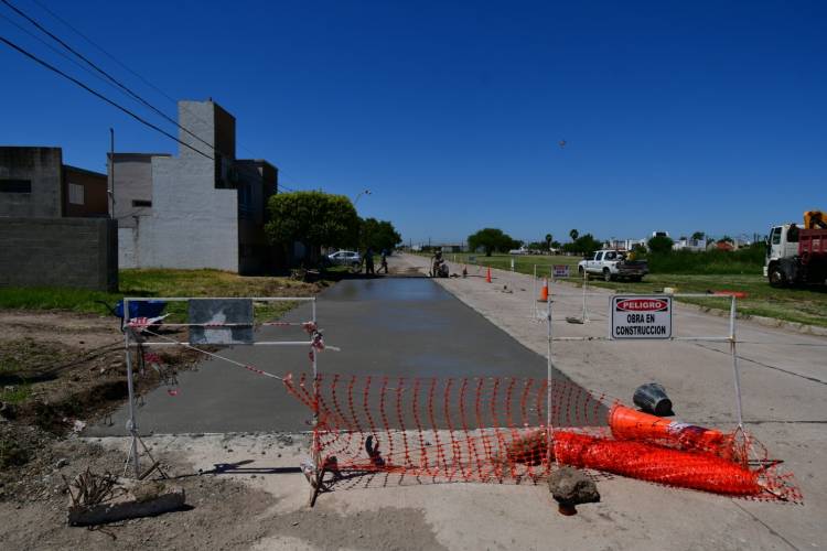 Avanzan los trabajos para completar la pavimentación de Av. Trigueros