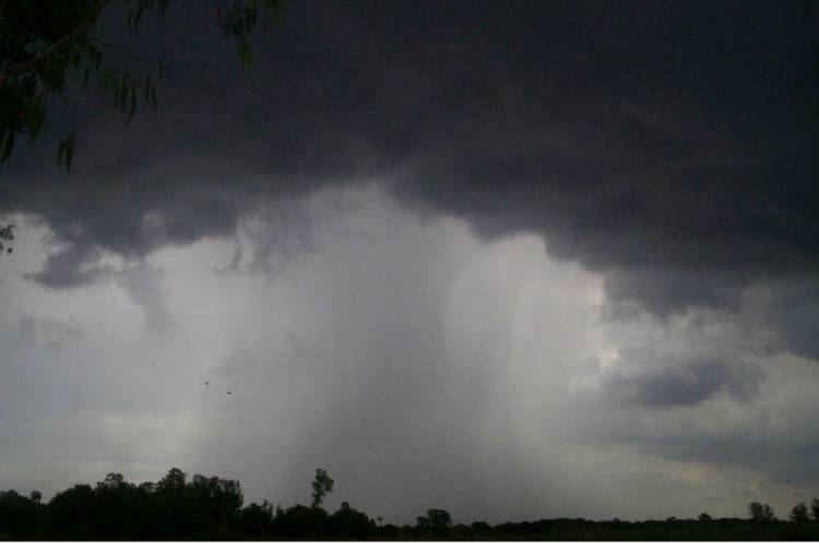 Continúa vigente la alerta por tormentas para este martes en la provincia