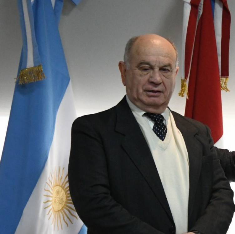 Juan Carlos Sola explicó las ventajas de estar al día con las tasas y contribuciones municipales