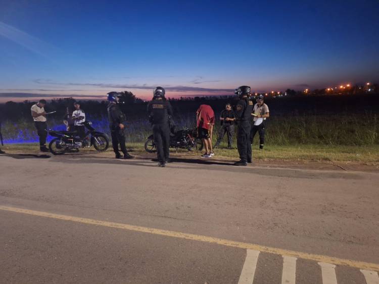 Dos motovehículos retenidos en operativo de control vehicular