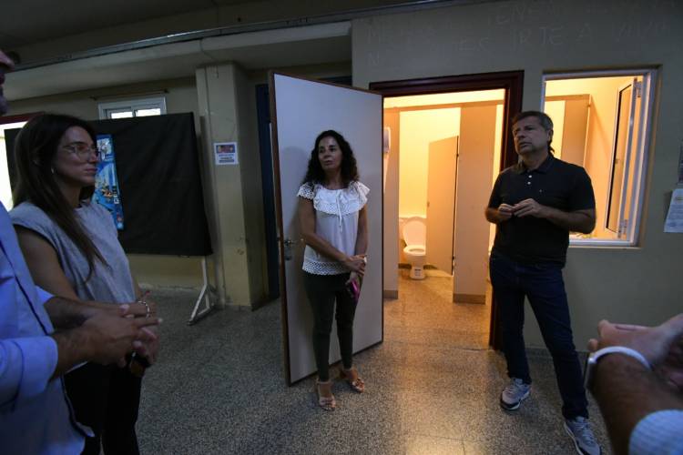 Se habilitaron nuevos sanitarios en el Conservatorio financiados con recursos del FODEMEEP