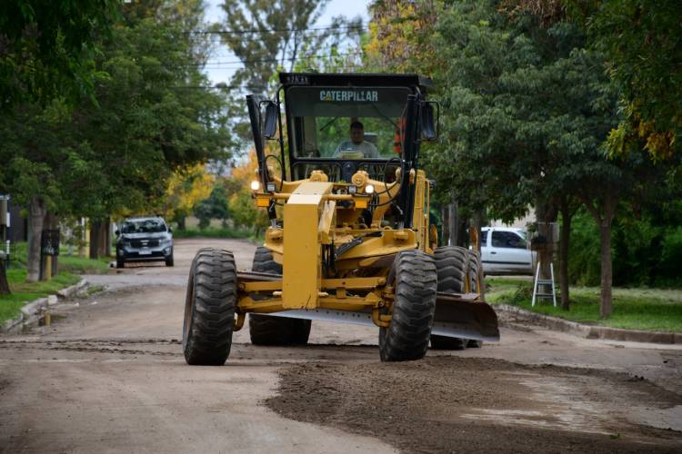 Tras las copiosas precipitaciones el municipio intensifica la reparación de calles de tierra