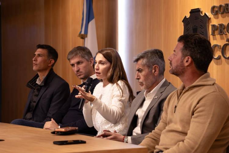 La Provincia presentó herramientas y estrategias para fortalecer la prevención de incendios