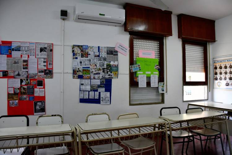 Se incorporaron 19 equipos de climatización en diferentes establecimientos educativos