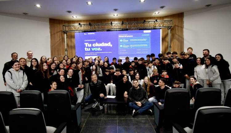 Alumnos de 2º año presentaron proyectos a través de la plataforma de Co-Creación para intervenir el Jardín Botánico