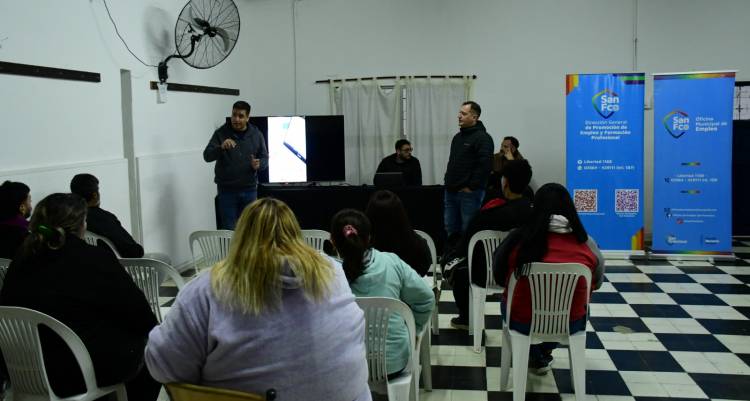 Barrio Parque recibe el próximo miércoles a la Oficina de Empleo Móvil