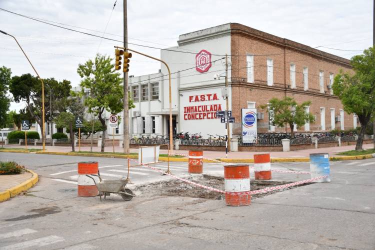 El Municipio continúa con la etapa Nº 13 del Plan Integral de Bacheo